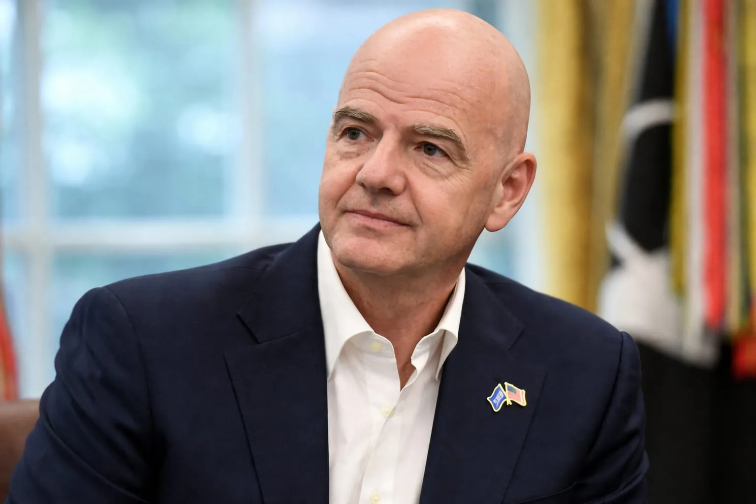 FIFA vrea să vândă o parte din Cupa Mondială pentru 4,2 miliarde de dolari. UEFA amenință cu boicotul