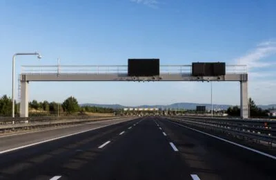 Taxa de autostradă fără barieră pe încă 200 km în Italia. Șoferii care nu plătesc în 15 zile riscă amenzi de până la 344 de euro