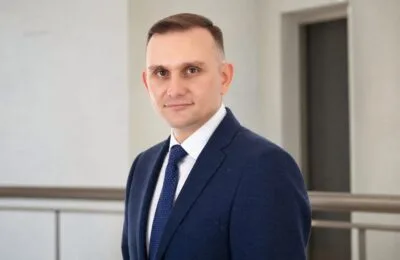 DIICOT i-ar fi reținut pe Alexandru Munteanu și Evgheni Polyakov în dosarul utilajului de 1.750.000 de euro